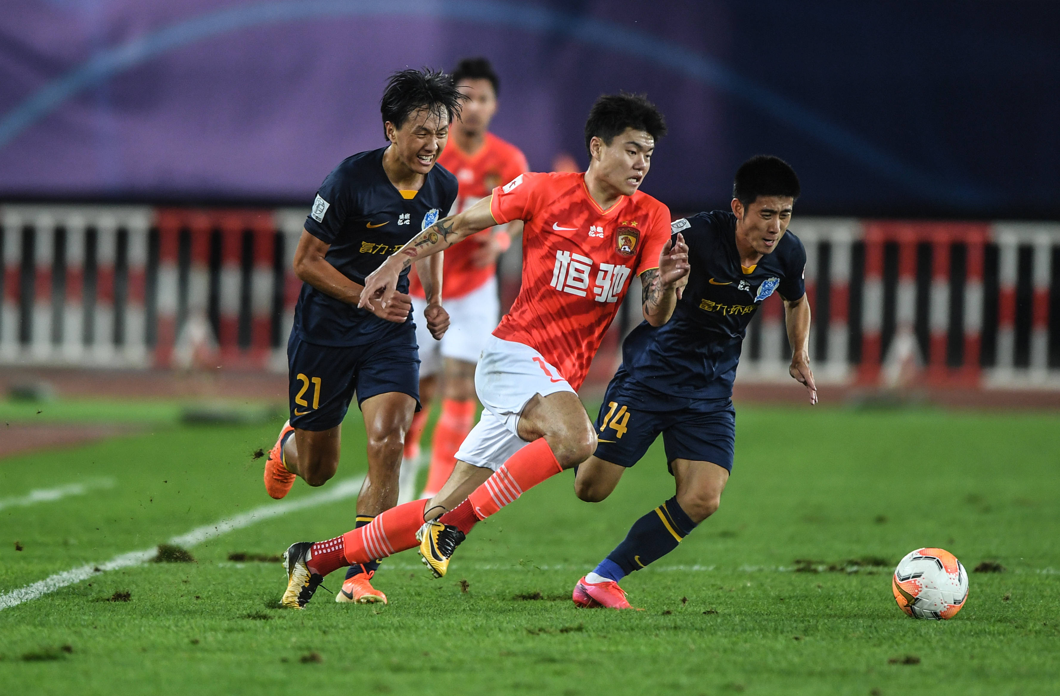 斯这样的中 斯这样的中