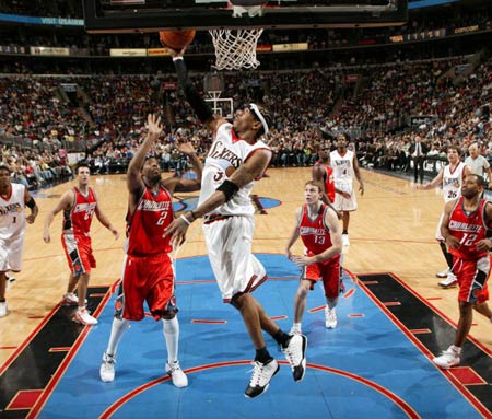 相比之下 相比之下