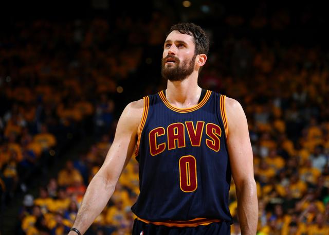 两支劲旅展 两支劲旅展